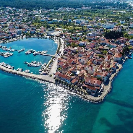 Vila Jomani *