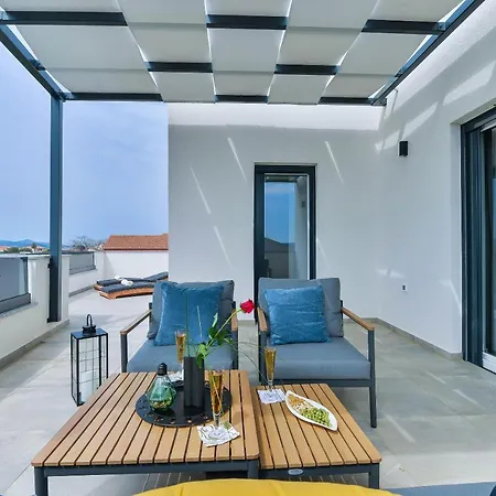 Jomani Villa Bibinje